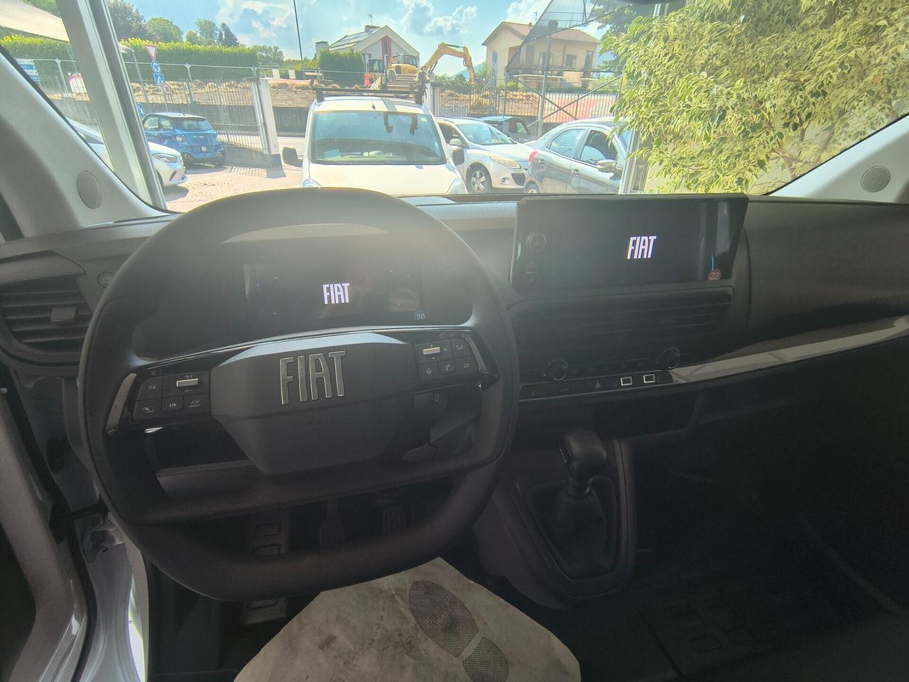 Fiat Scudo furgone 120cv con telecamera posteriore e sensori di parcheggio
