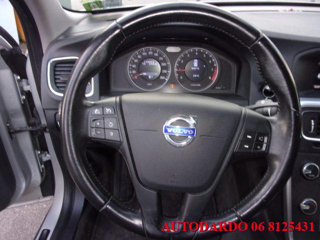VOLVO S60 2.0 T Powershift Summum