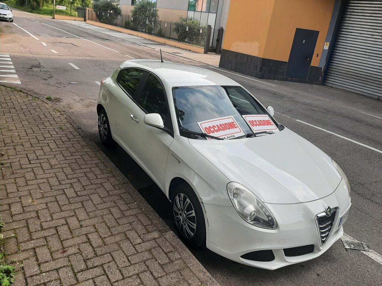 Alfa Romeo Giulietta 1.4 Turbo MultiAir Distinctive KM 120.MILA A 6.999 EURO