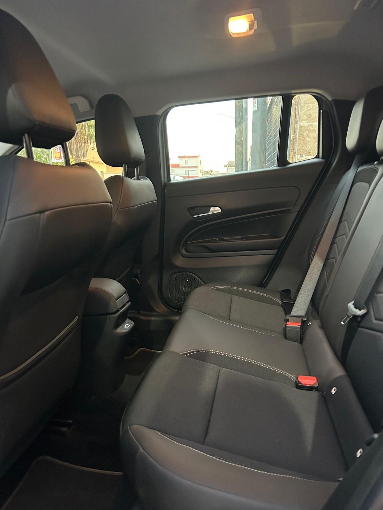 Jeep Avenger 1.2 Turbo 100 CV Altitude-2024 LED/17"/NAVI