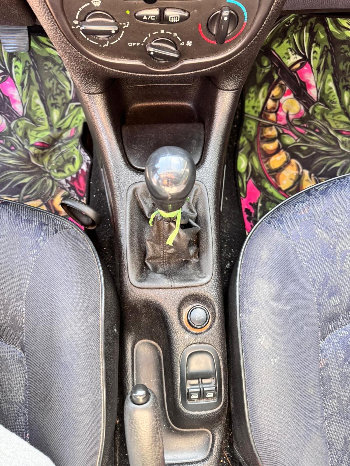 Peugeot 206 1.1 3p. XR