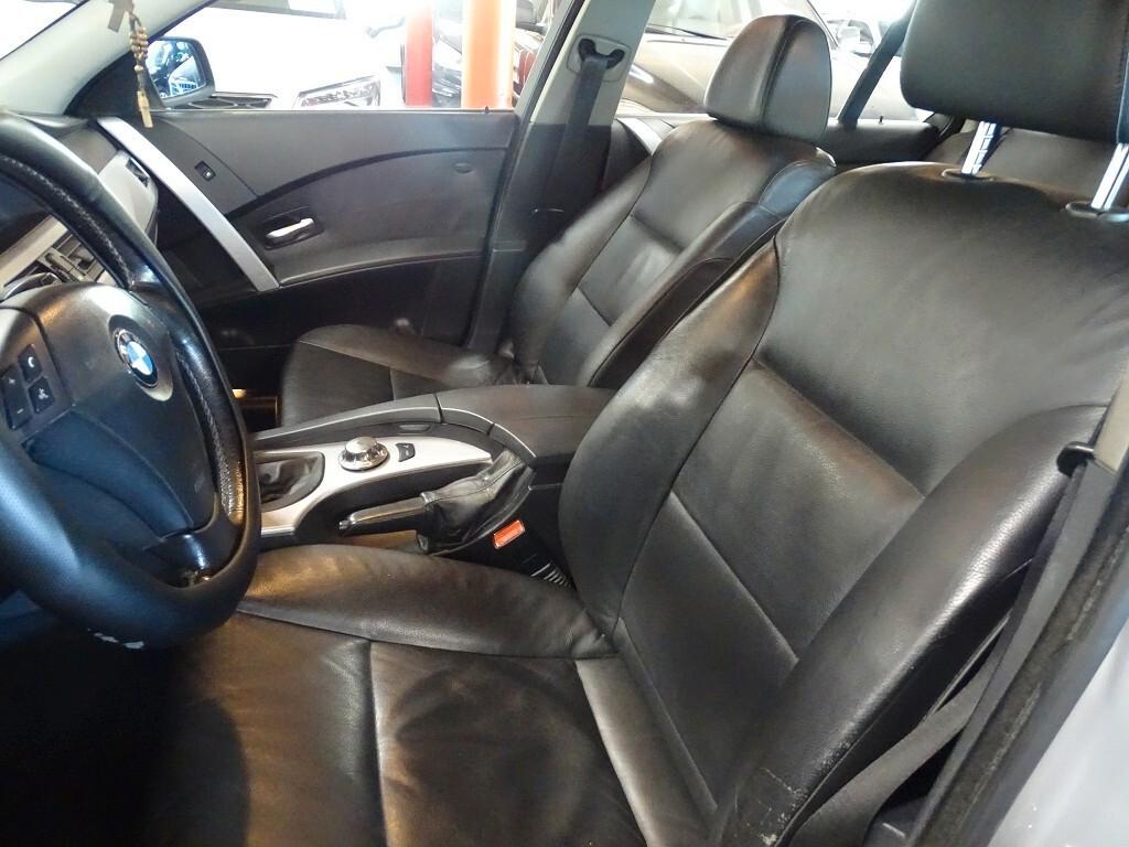 BMW 530d Touring Eletta 218 CV