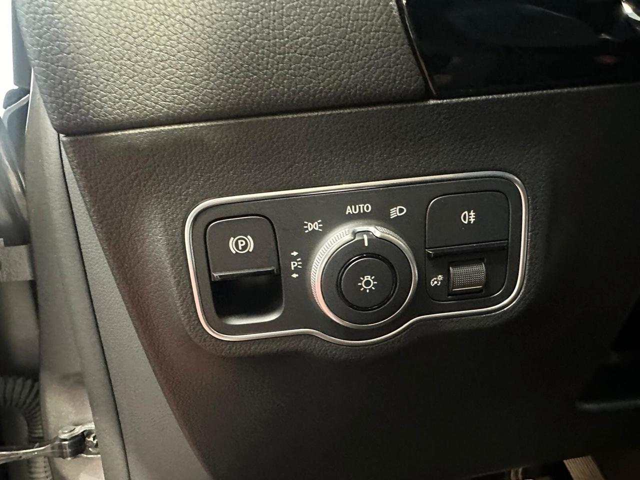 Mercedes-benz B 180 d Automatic AMG Line Premium Plus