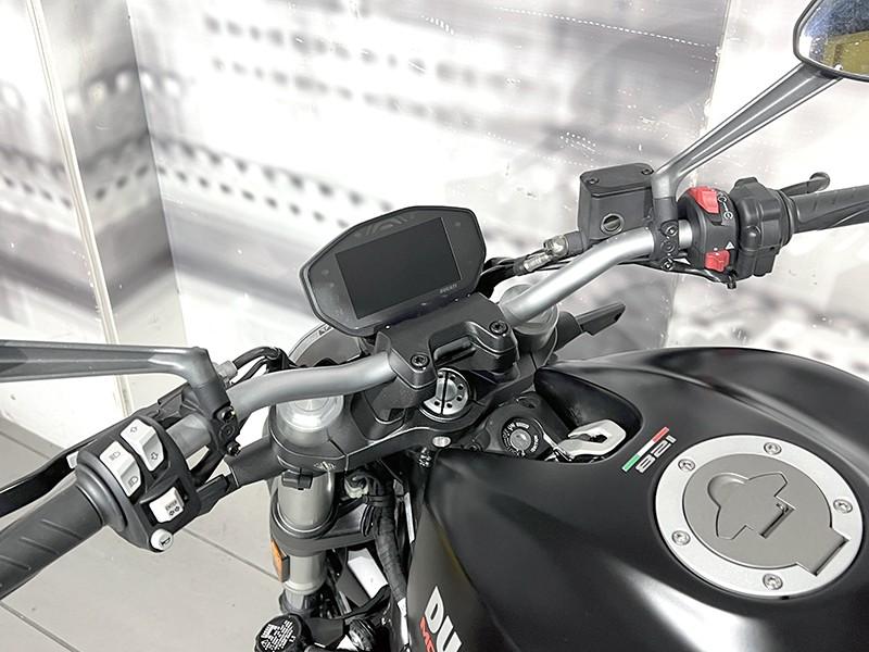 Ducati Monster 821 Dark Stealth