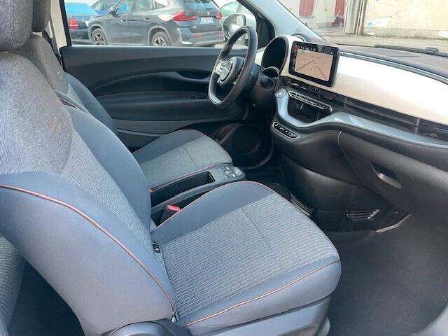 Fiat 500 500e Berlina 42 kWh Icon Autonomia 300 km