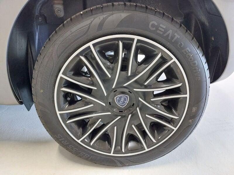 Lancia Ypsilon Ypsilon 1.0 FireFly 5 porte S&S Hybrid Silver Plus