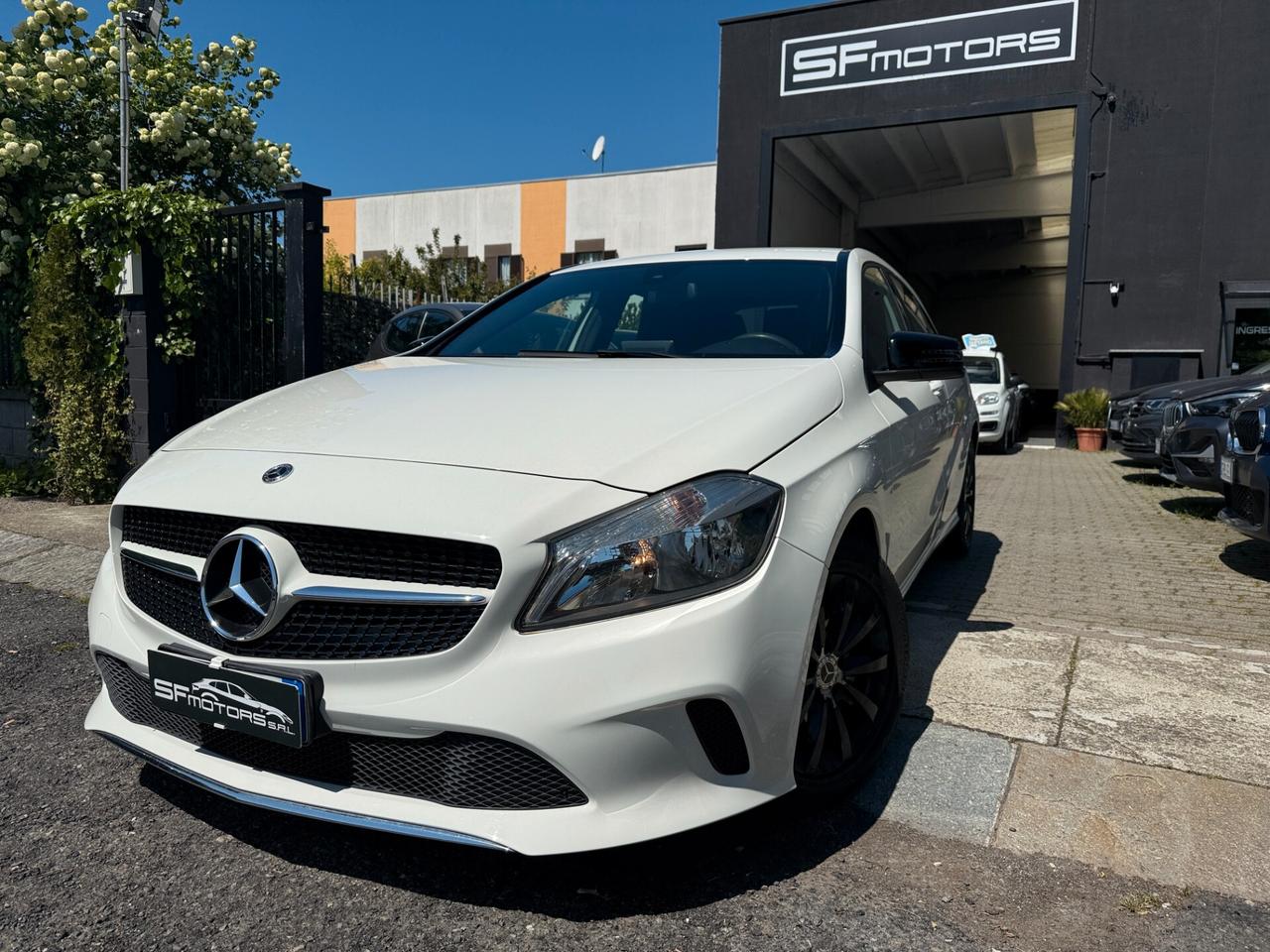 Mercedes-benz A 180 A 180 d Premium