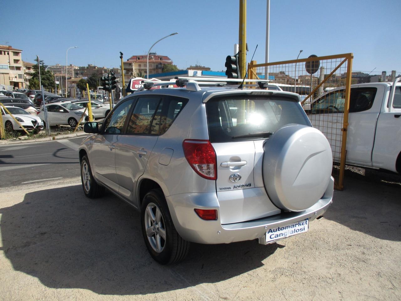 Toyota RAV4 2.2 D-4D 136 CV MOLTO BELLA