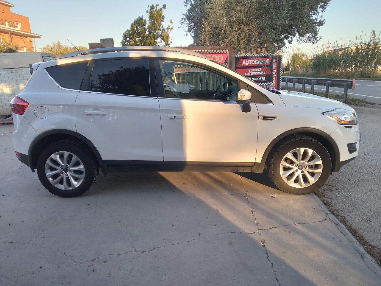 Ford Kuga 2.0 TDCi 163 CV 4WD Titanium DPF