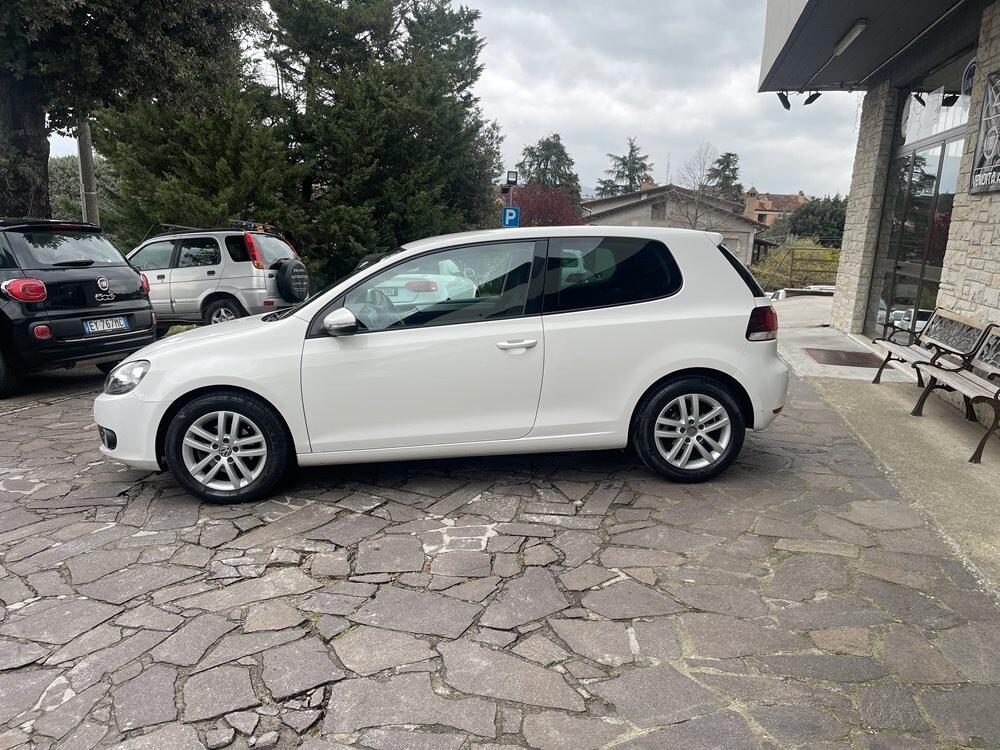 Volkswagen Golf 1.6 TDI DPF 3p. Highline NEO PATENTATI