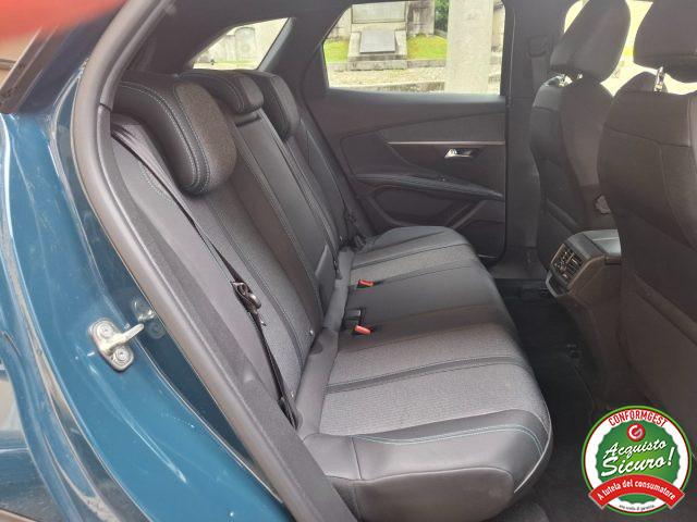 PEUGEOT 3008 BlueHDi 130 S&S EAT8 Allure Pack UNICO PROPR