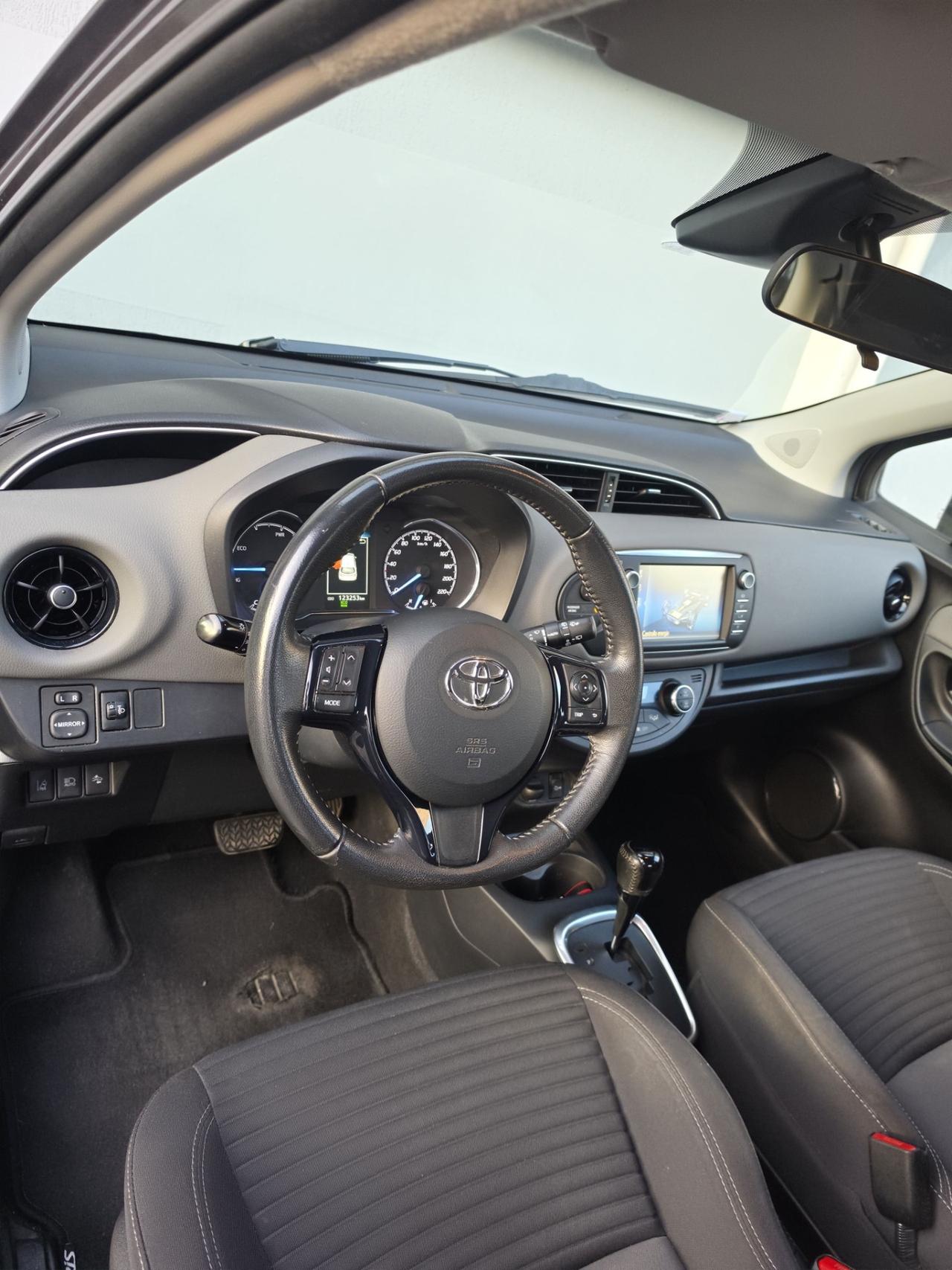 Toyota Yaris 1.5 Hybrid 5 porte Active