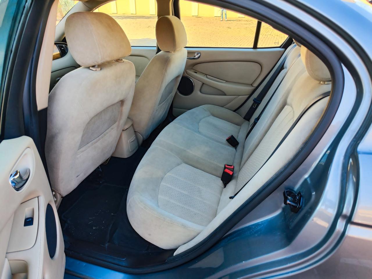 Jaguar X-Type 2.0D cat Executive EU3