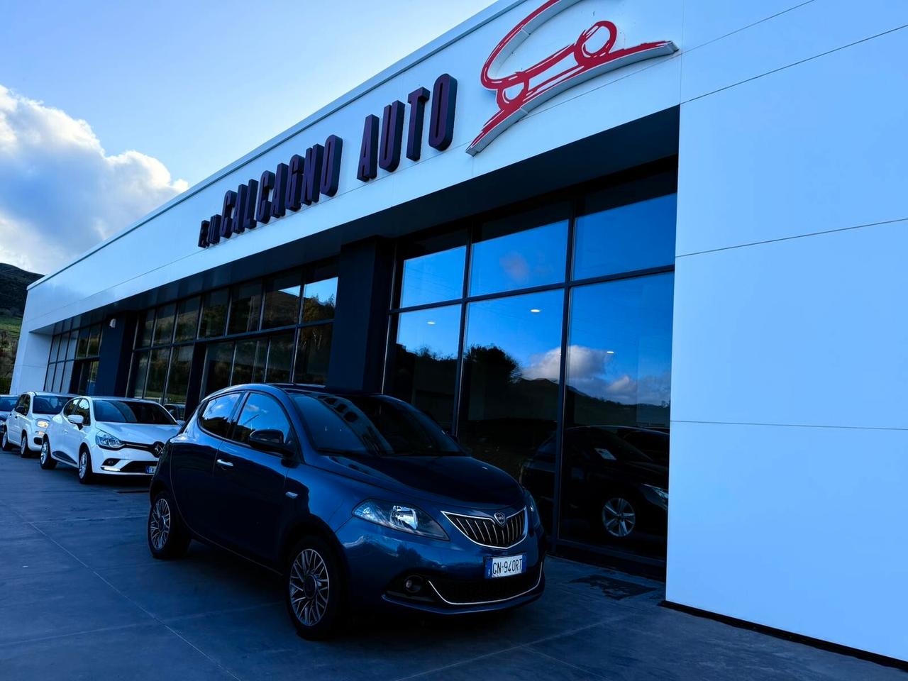 Lancia Ypsilon 1.0 FireFly 5 porte S&S Hybrid Gold Plus