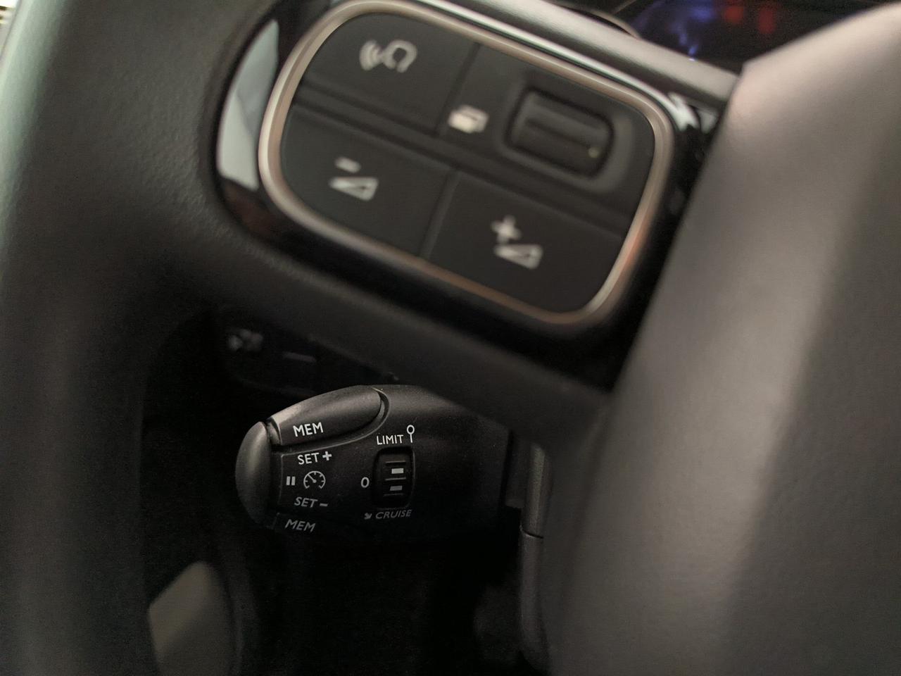 Citroen C3 1.2 puretech shine s&s 83cv neopatentati