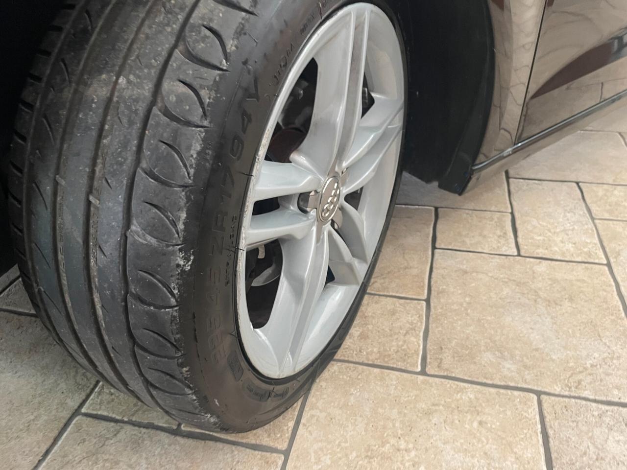 Audi A3 1.6 TDI ultra Attraction finanziabile