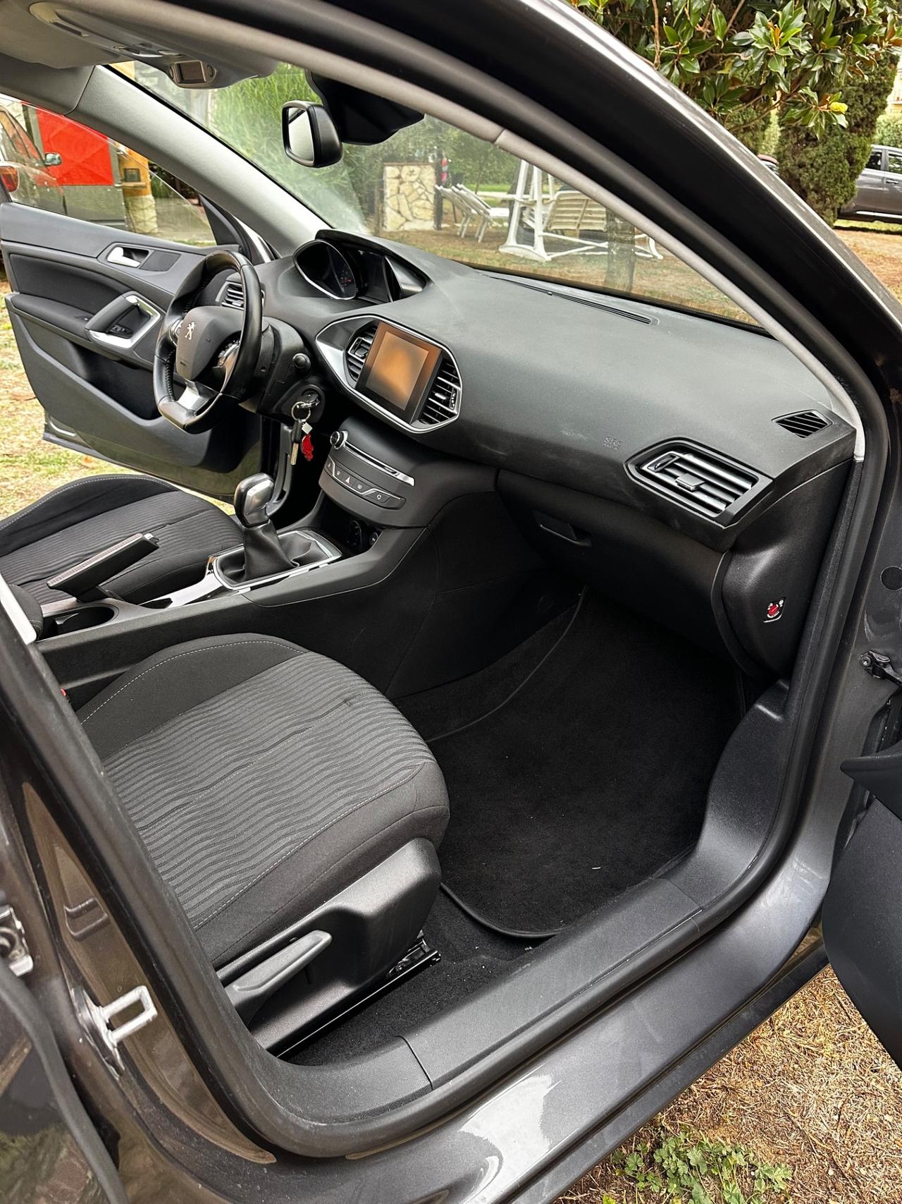 Peugeot 308 BlueHDi 100 S&S Access