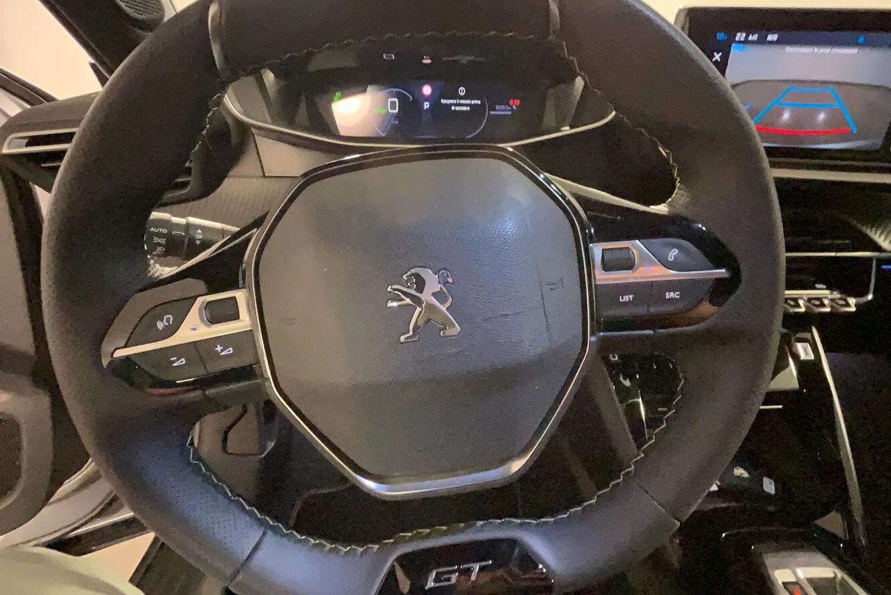 Peugeot 2008 motore elettrico 136 CV Active