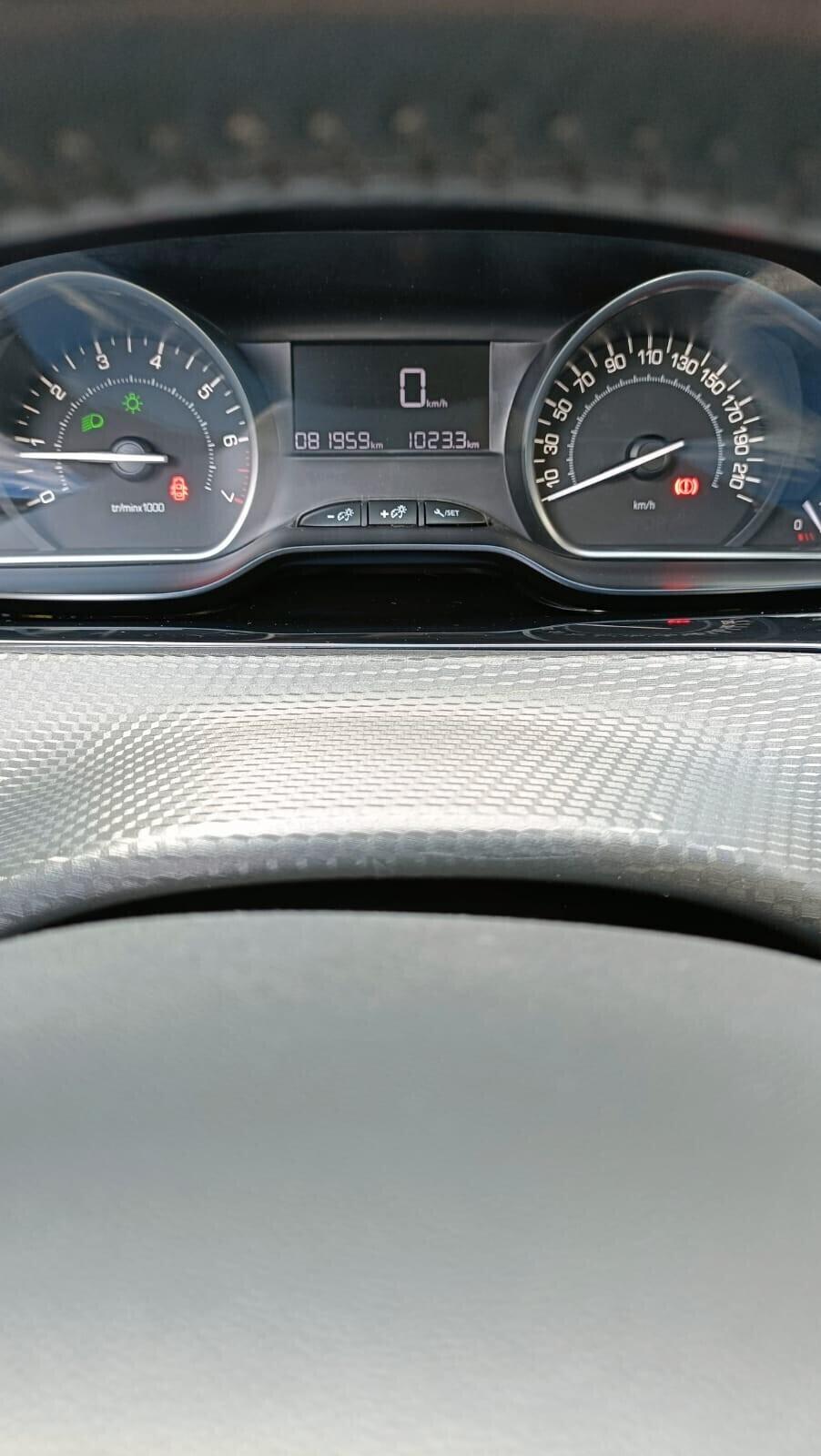 Peugeot 2008 PureTech 82 Allure