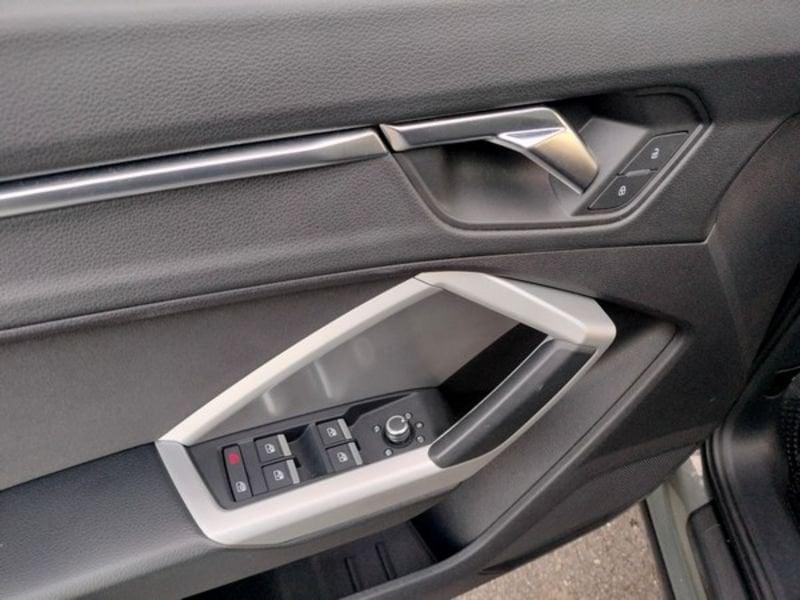 Audi Q3 2.0 35 TDI Business Advanced S Tronic