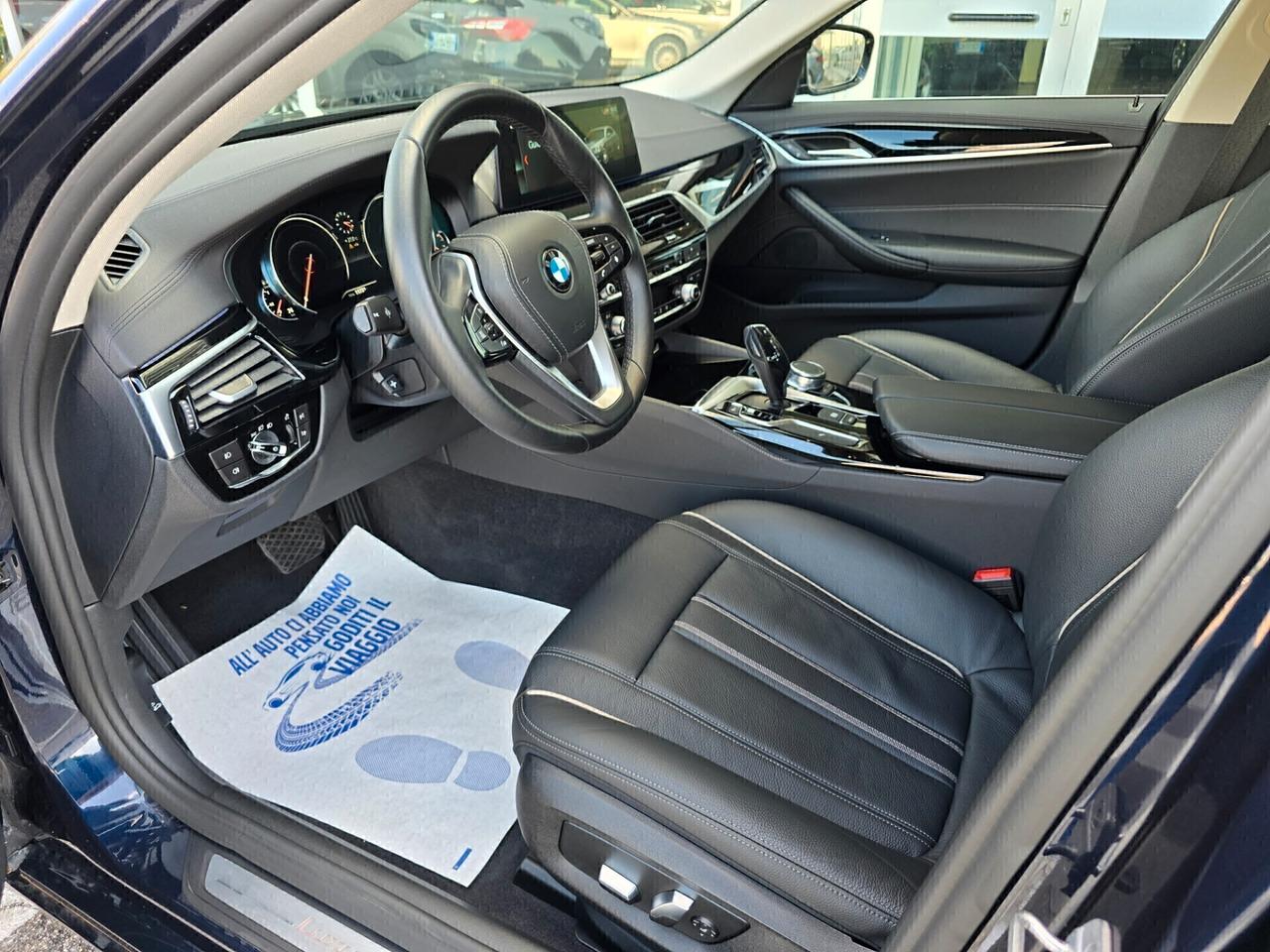 Bmw 530d xDrive Luxury 265cv PARI A NUOVO!!