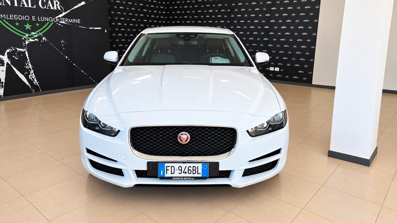 Jaguar XE 2.0 D Turbo 180CV aut. Prestige