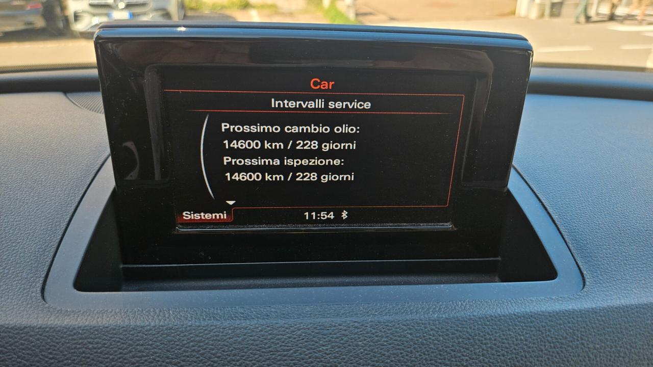 Audi Q3 2.0 tdi Sport quattro 150cv TETTO-NAVY-LED