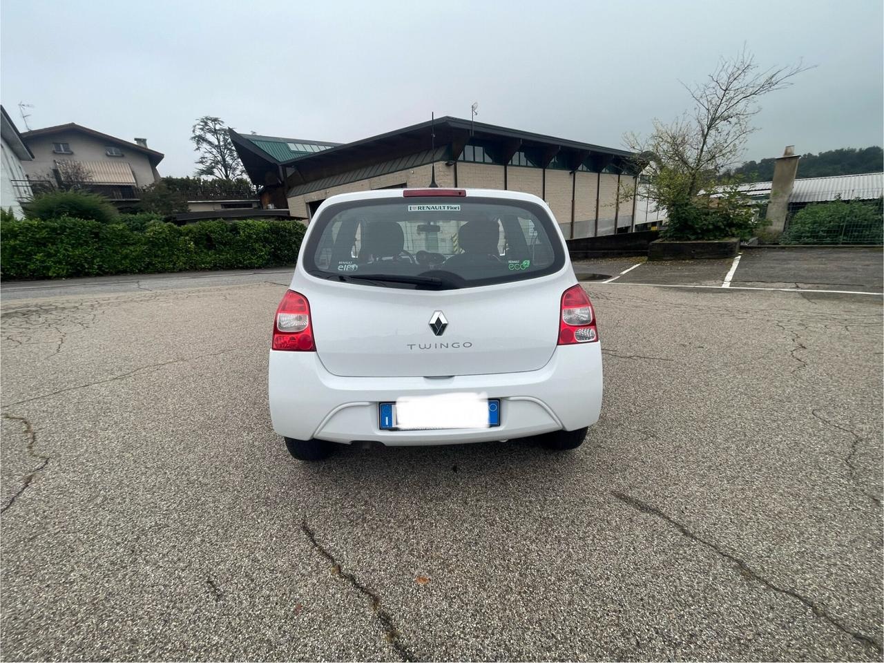 Renault Twingo 1.2 va bene per neopat.