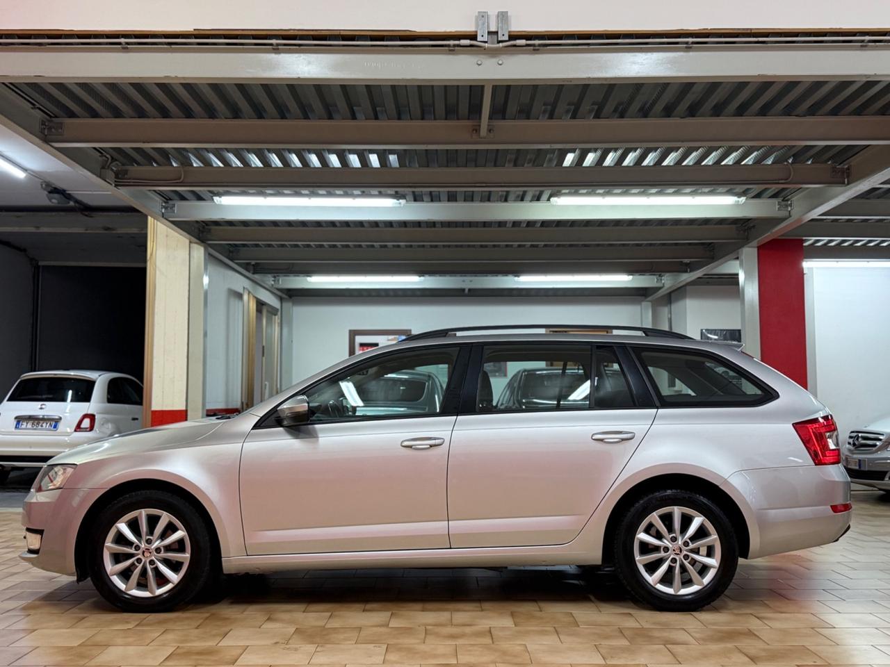 Skoda Octavia 1.6 TDI CR 110 CV DSG Wagon Style