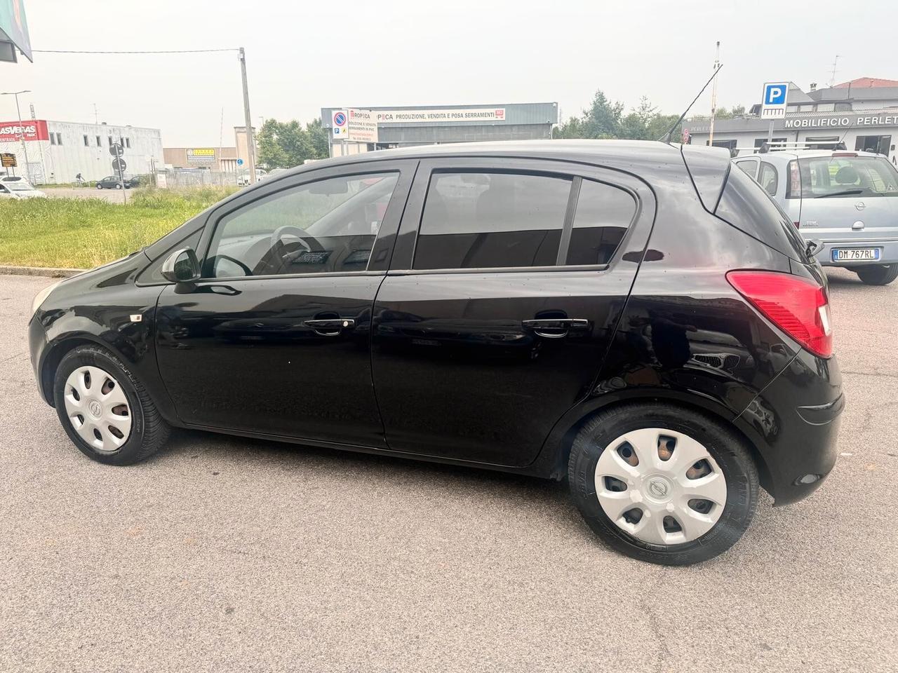 Opel Corsa 1.2 80CV 5 porte GPL-TECH Edition