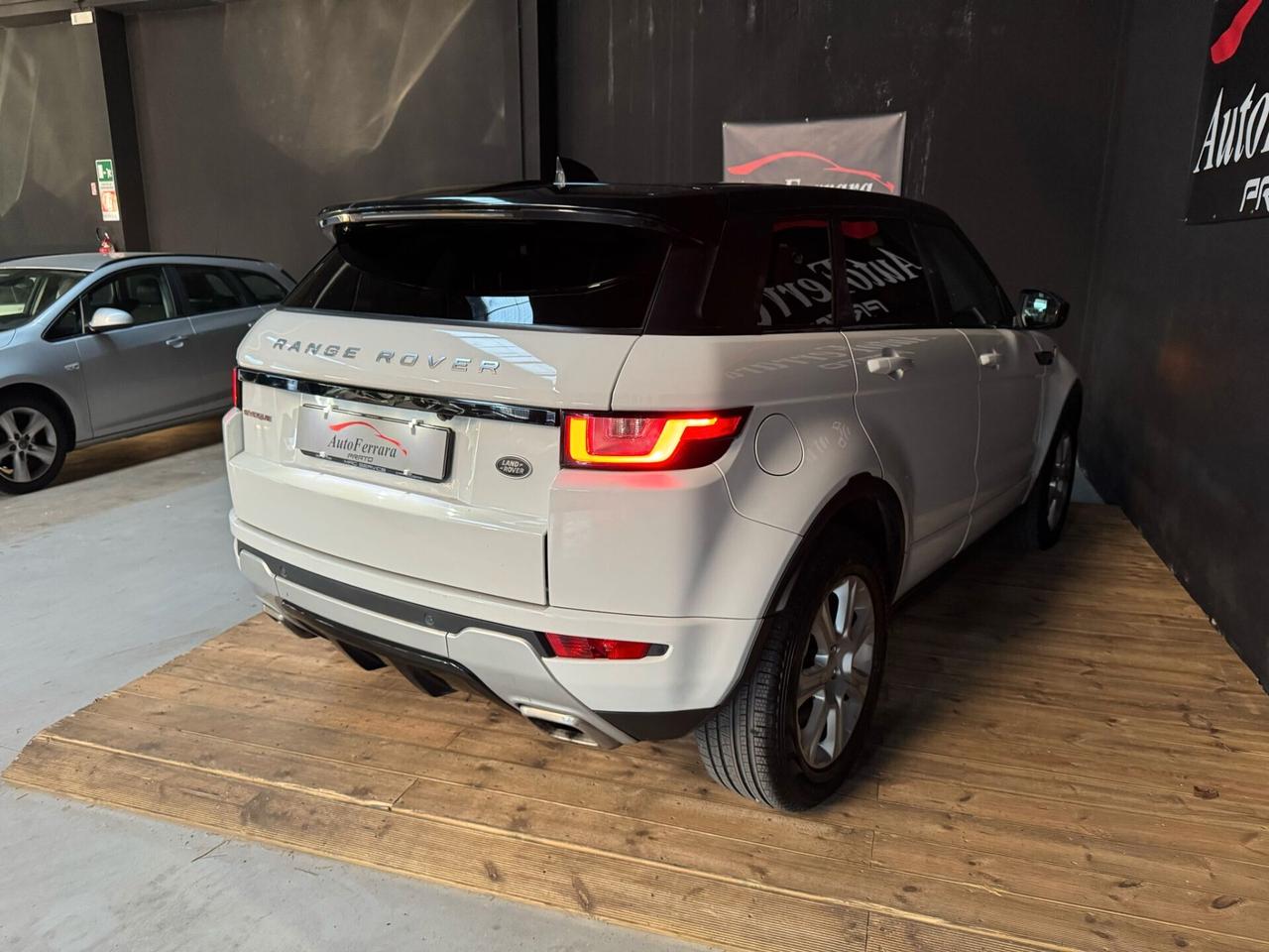 Range Rover Evoque 2.0 TD4 150 CV HSE Dynamic