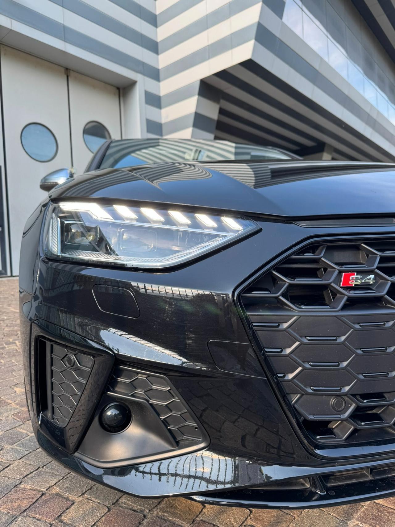 Audi A4 S4 Avant TDI quattro tiptronic TETTO B&O GANCIO STRAFUL