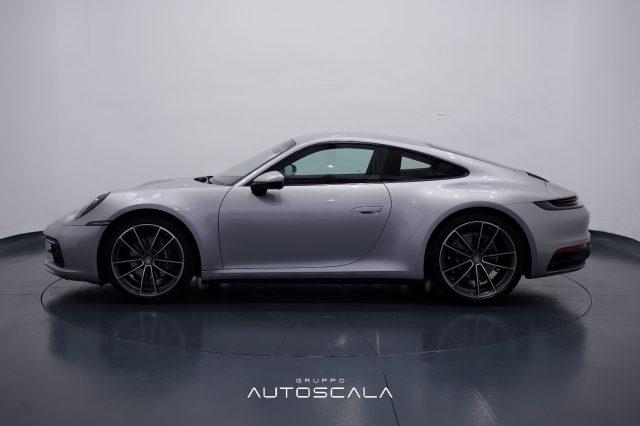 PORSCHE 992 385cv Carrera 4