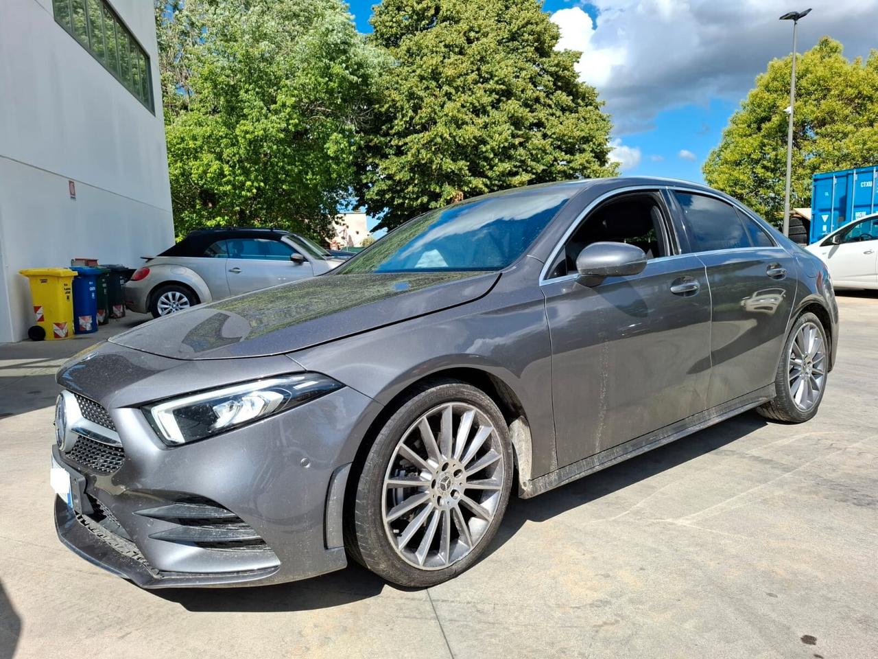 Mercedes-benz A 180 d sedan Premium auto - sinistrata