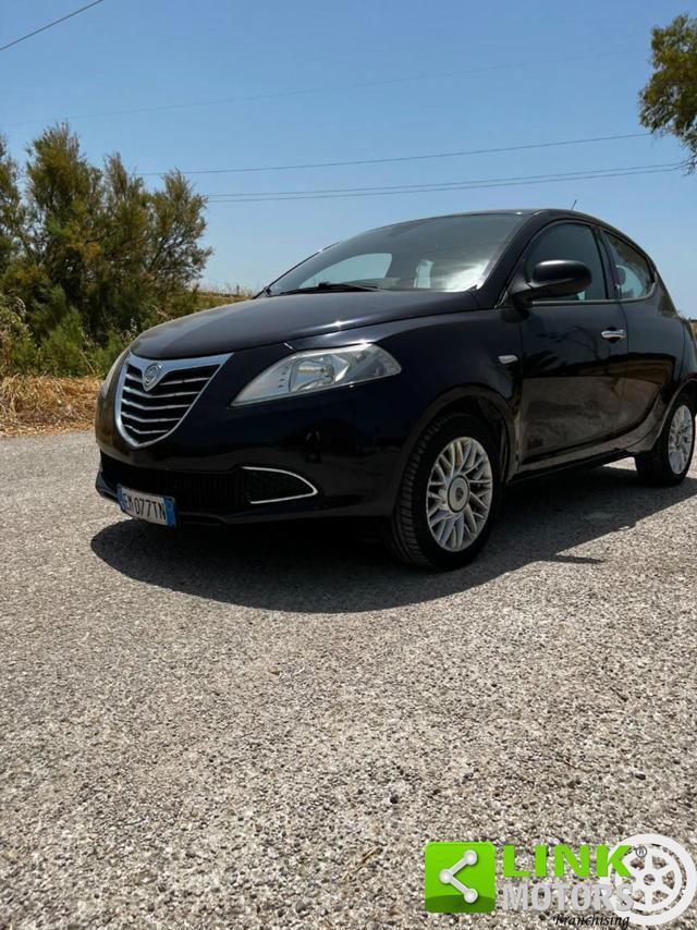 LANCIA Ypsilon 1.3 MJT 75 CV Unyca