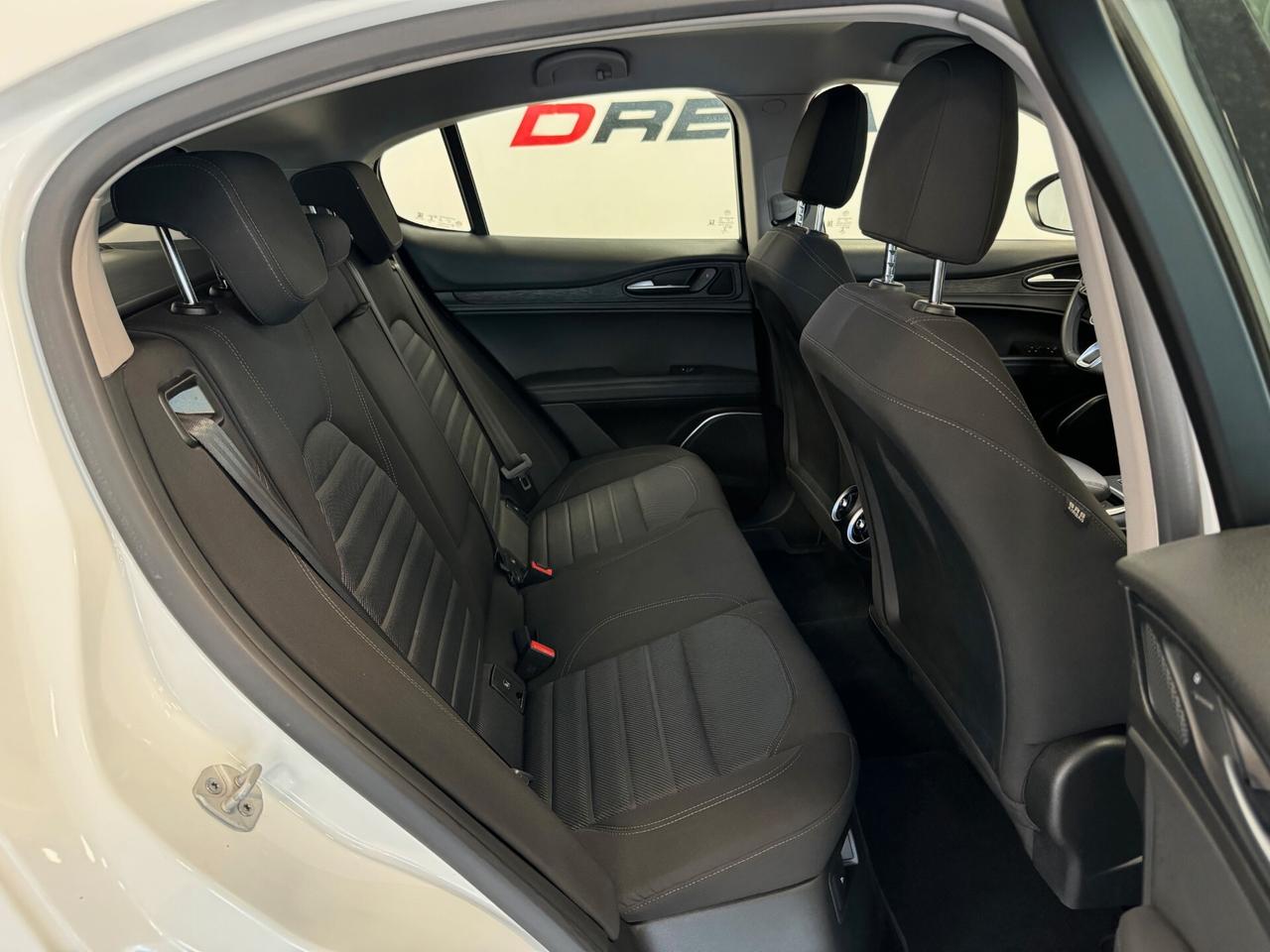 Alfa Romeo Stelvio 2.2 Turbodiesel 160 CV AT8 RWD ALLESTIMENTO QV 20"