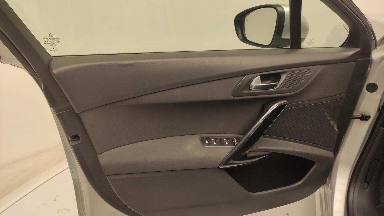 Peugeot 508 BlueHDi 180 EAT6 S&S Feline