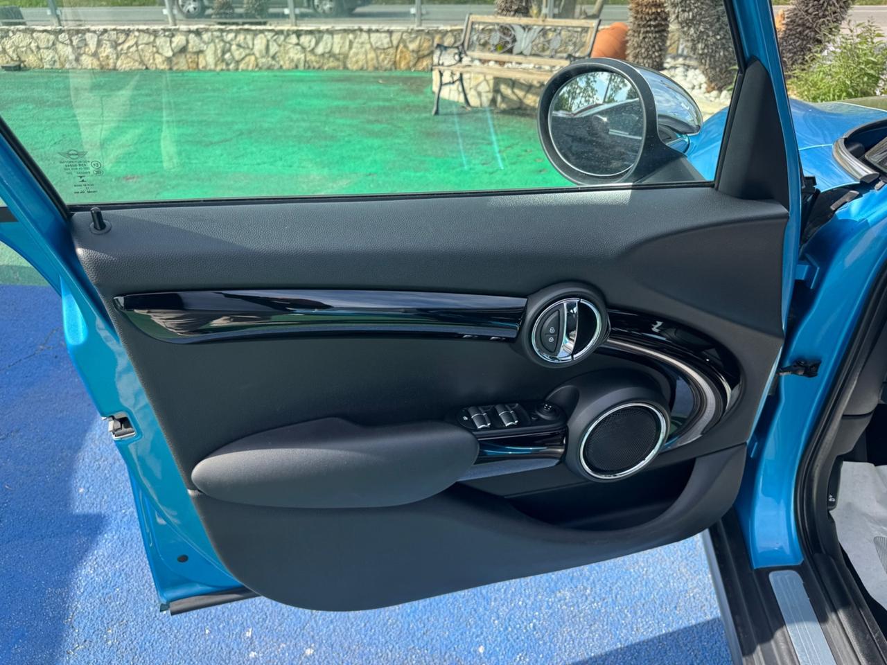 Mini 1.5 Cooper D Business