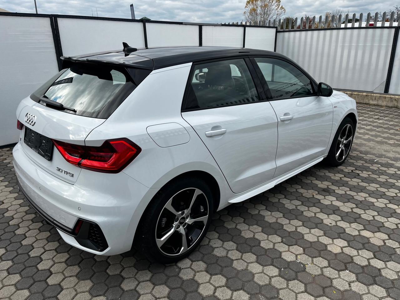 Audi A1 SPB 30 TFSI S line edition