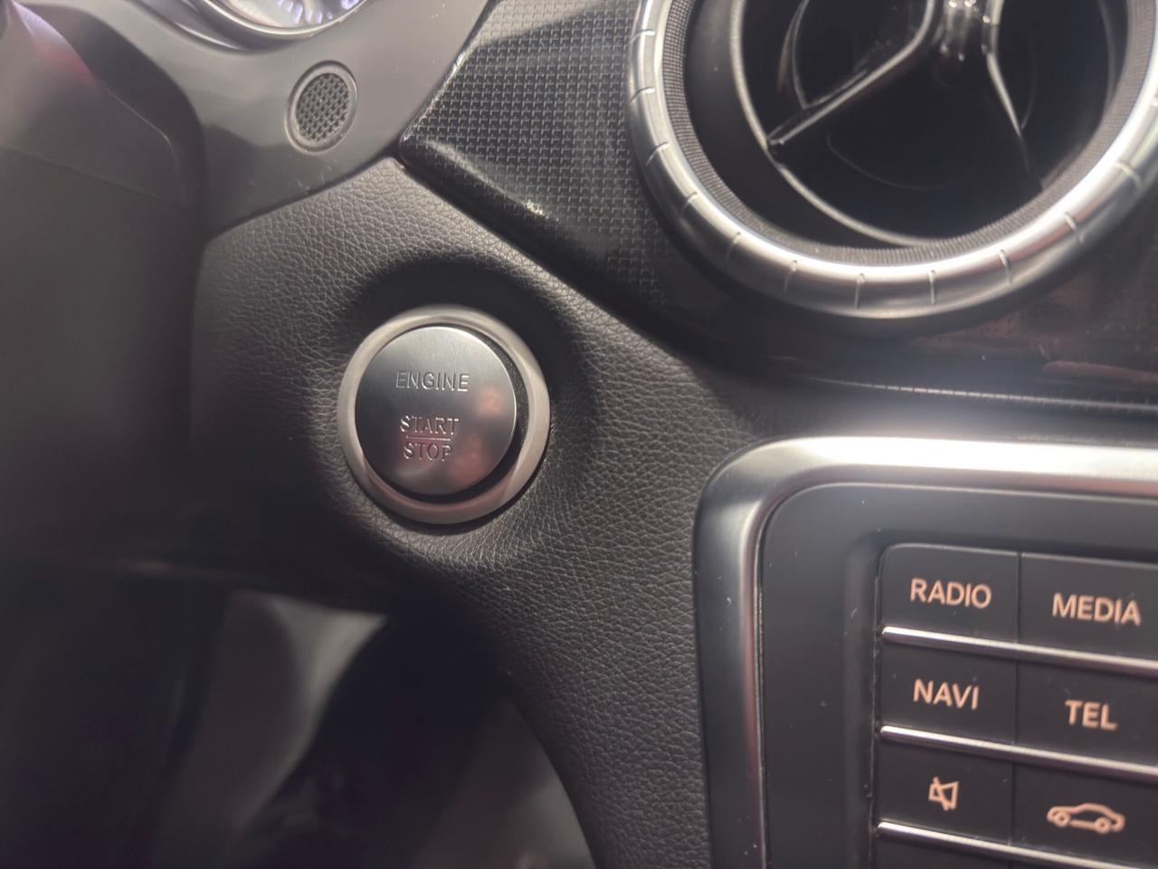 Mercedes-benz CLA 200 d Sport 136cv AUTOMATICO