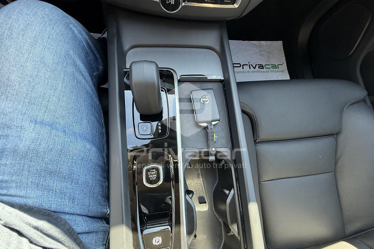 VOLVO XC60 B4 (d) automatico Plus Dark