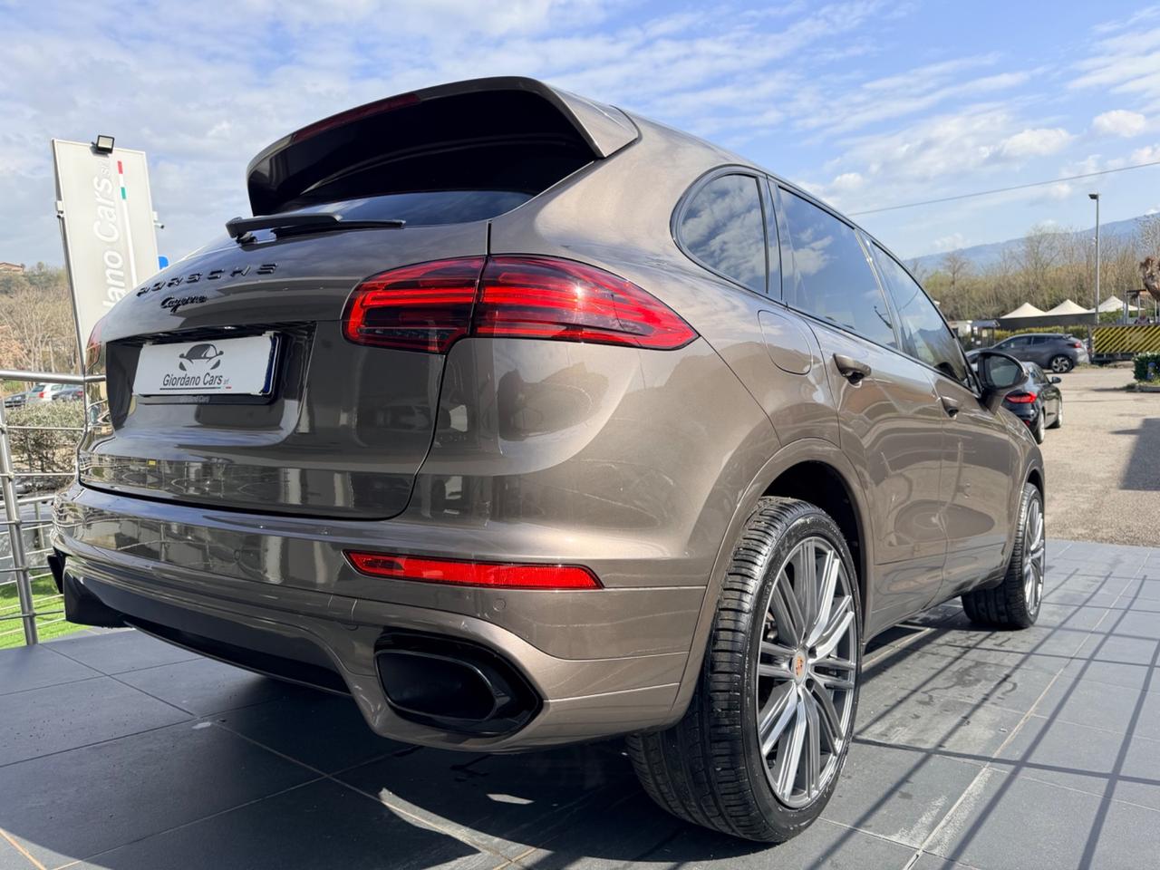 Porsche Cayenne 3.0 Diesel in garanzia no tasse