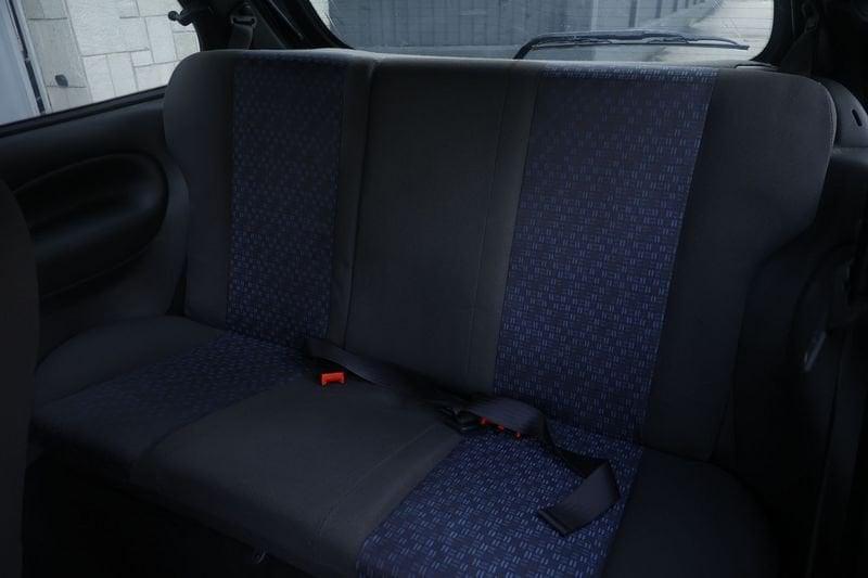 Ford Fiesta Ford Fiesta 3p 1.2 16v Ambiente 55KW ANNO 2001