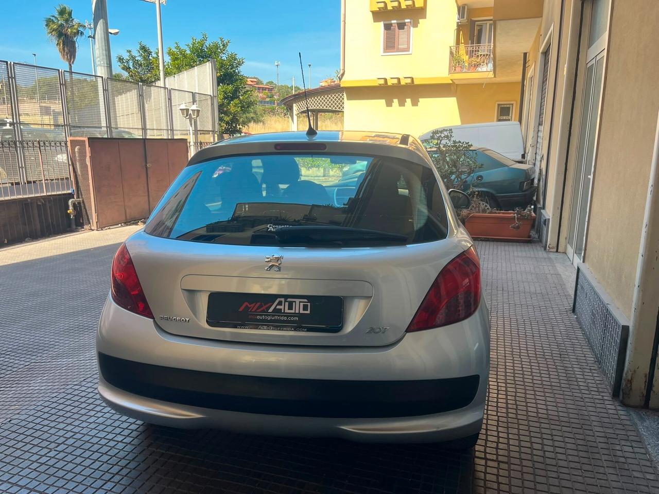 Peugeot 207 1.4 HDi 70CV 5p. ONE Line