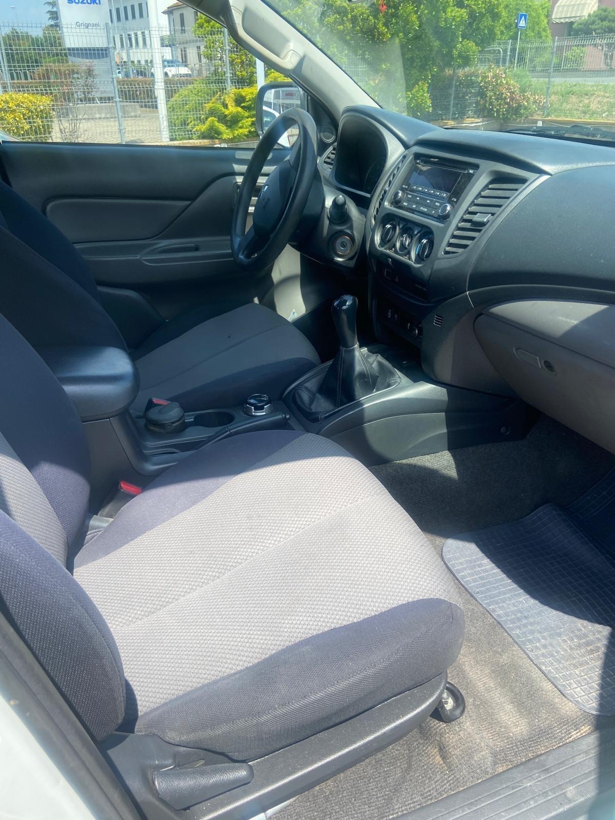 Mitsubishi L200 2.4 DI-D/154CV Club Cab Invite