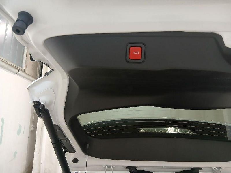 Jeep Avenger 1.2 turbo e-hybrid mhev The North Face 4xe 145cv edct6