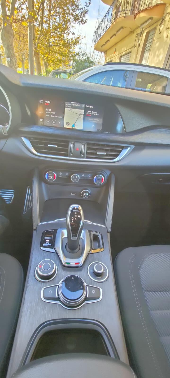 Alfa Romeo Stelvio 2.2 Turbodiesel 160 CV AT8 RWD Super Business