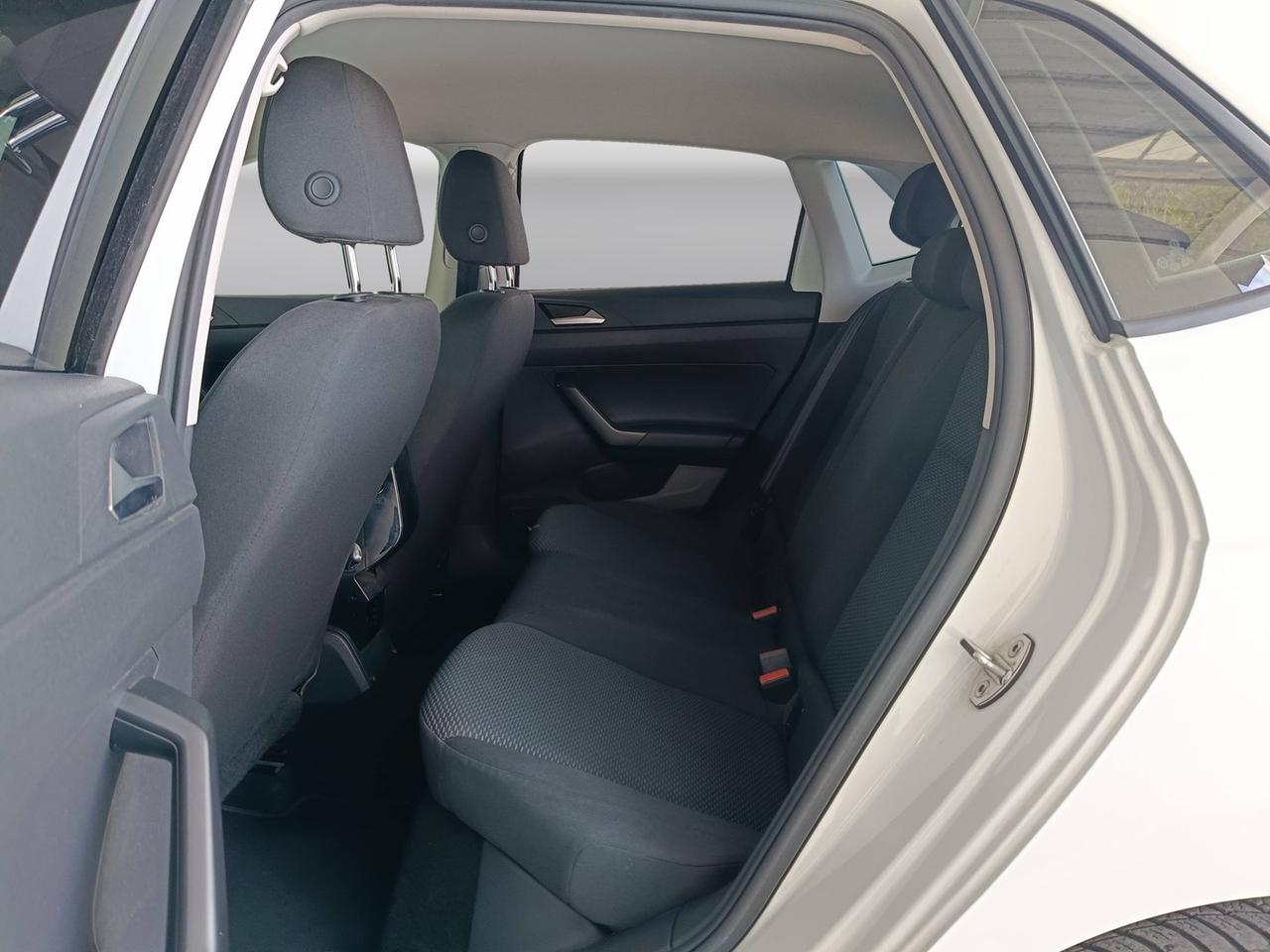 VOLKSWAGEN Polo VI 2017 - Polo 5p 1.0 mpi Trendline 65cv