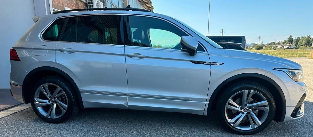 Volkswagen Tiguan 2.0 TDI 150 CV SCR DSG R-Line