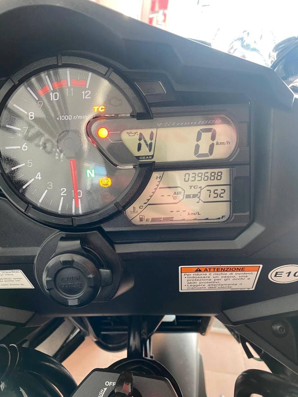 Suzuki V-Strom 1000